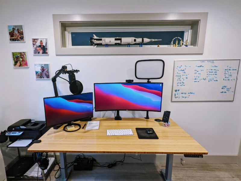 Using a desk shelf with your home office setup - Minimal Desk Setups